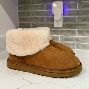 Ugg Classic Mini Fluff Women’s Size 11 Color Chestnut.